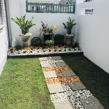 אנגלס Hillary Timog Park Homes מראה חיצוני תמונה