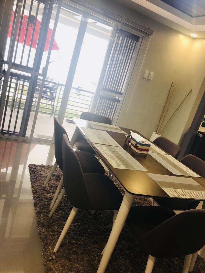 אנגלס Hillary Timog Park Homes מראה חיצוני תמונה